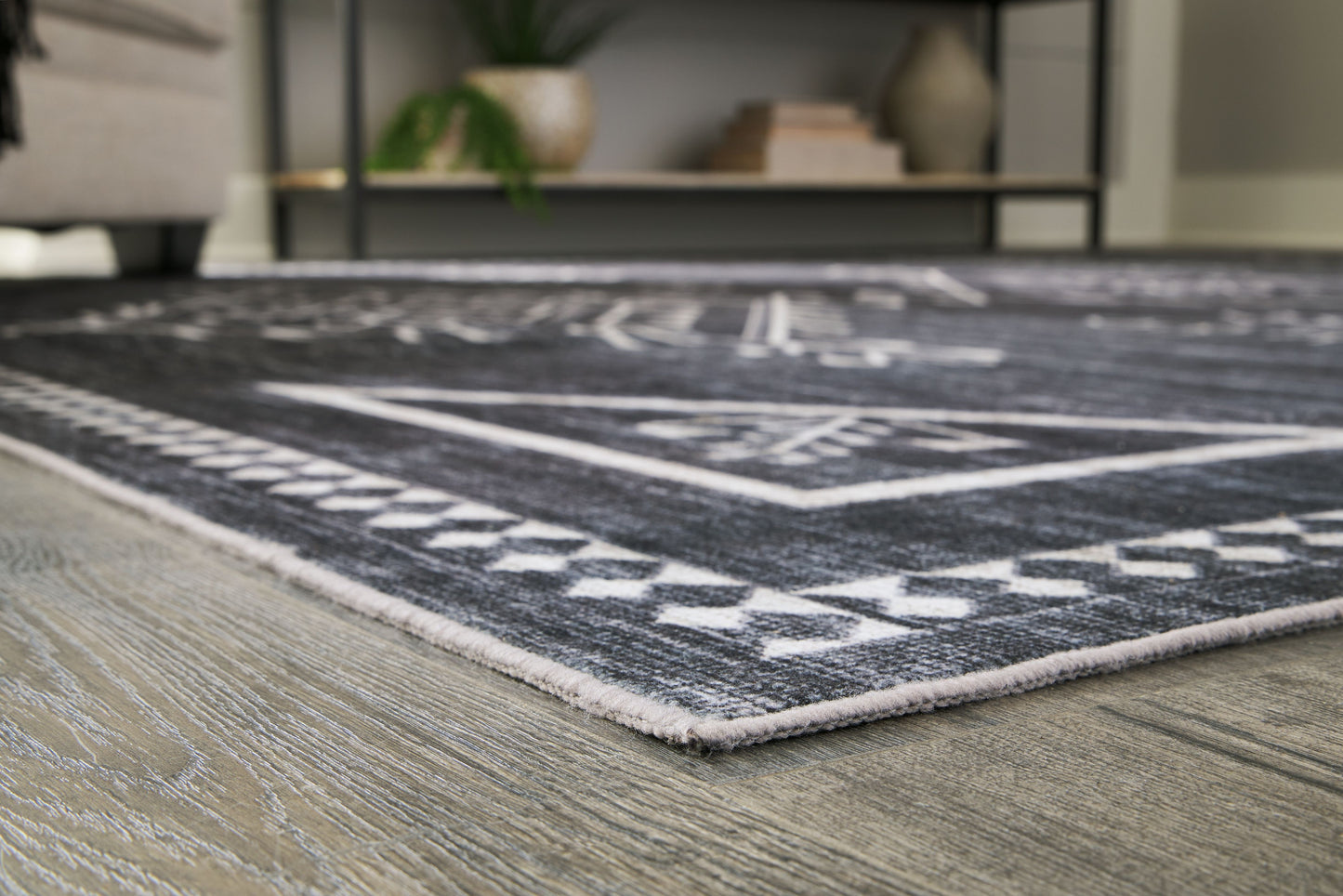 Arloman - Area Rug